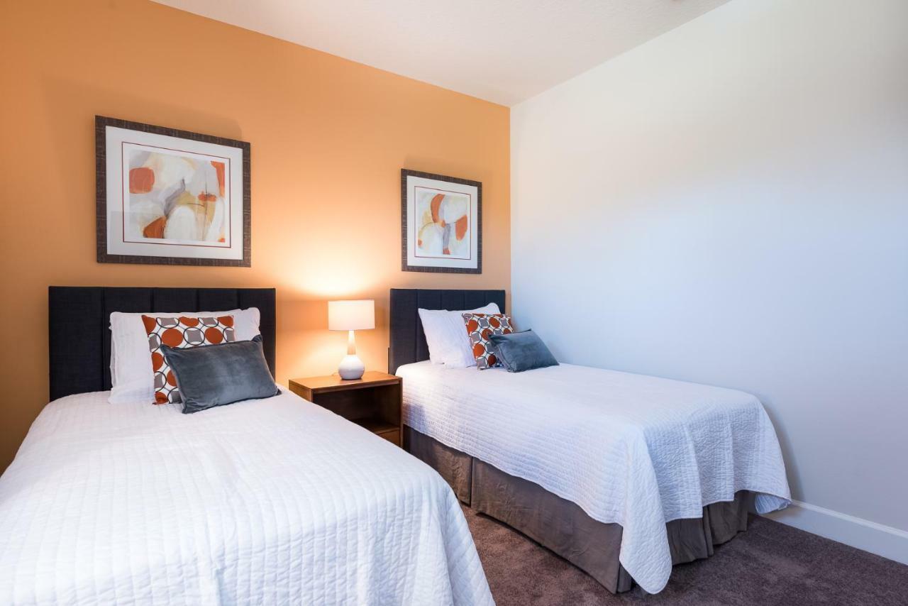 Villa Beautiful 3 Bedroom Suites, 20 Min From Townhouse *